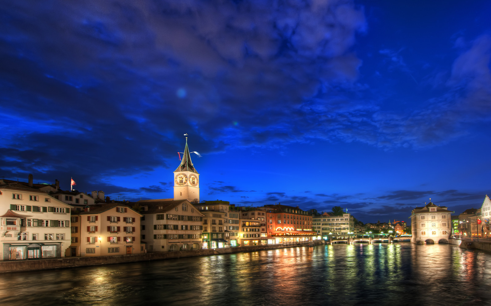 The-Edge-of-Zurich-X3.jpg