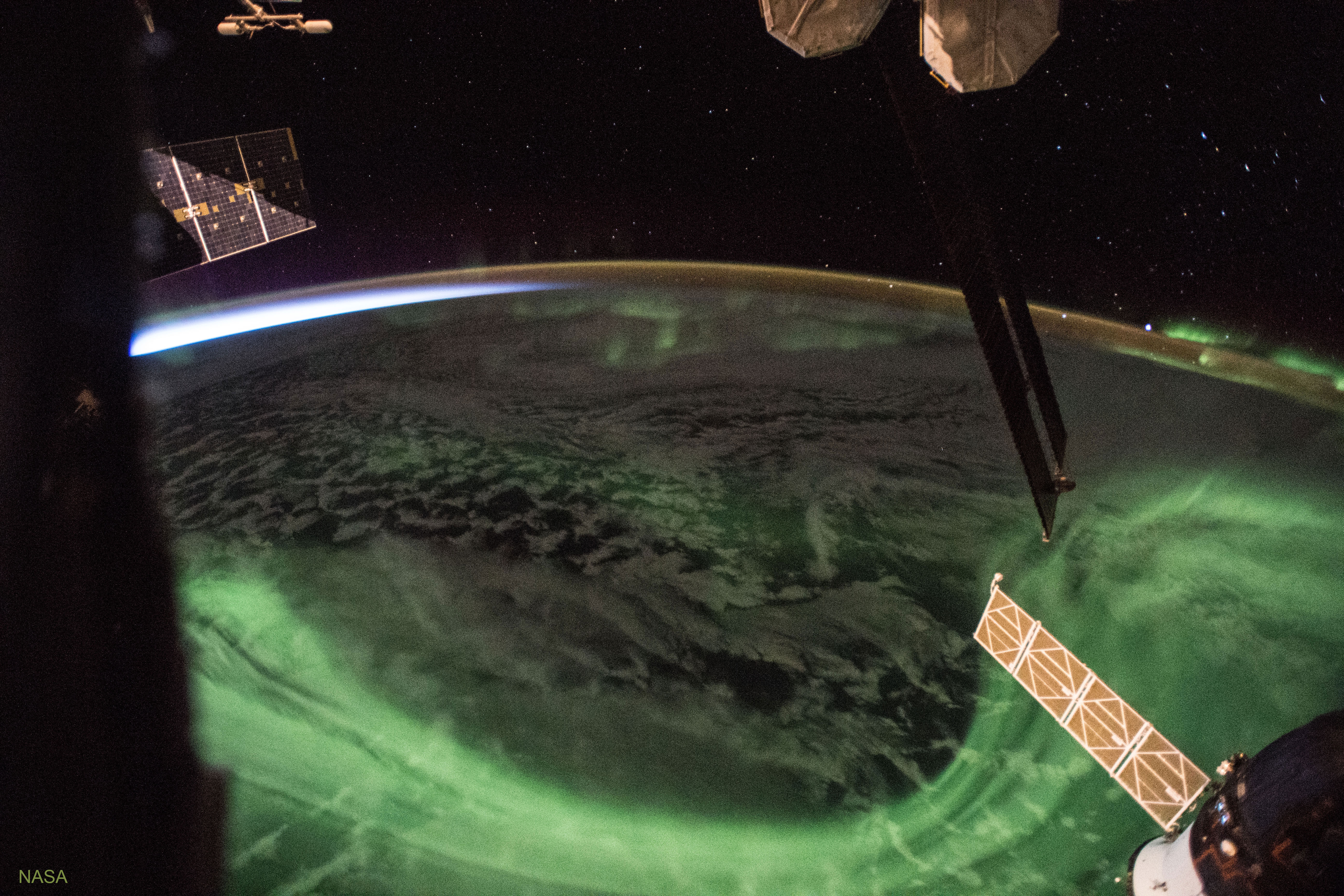 AuroraSunrise_ISS_5568.jpg