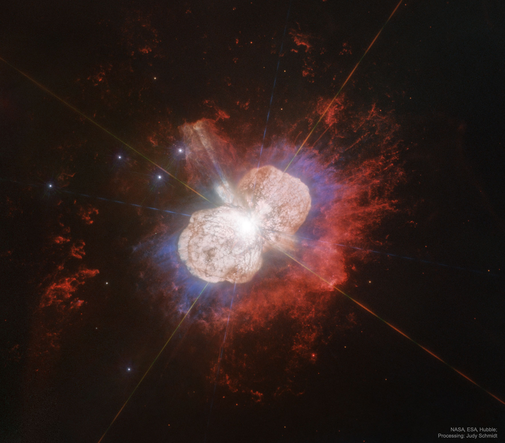 EtaCarinae_HubbleSchmidt_1764.jpg