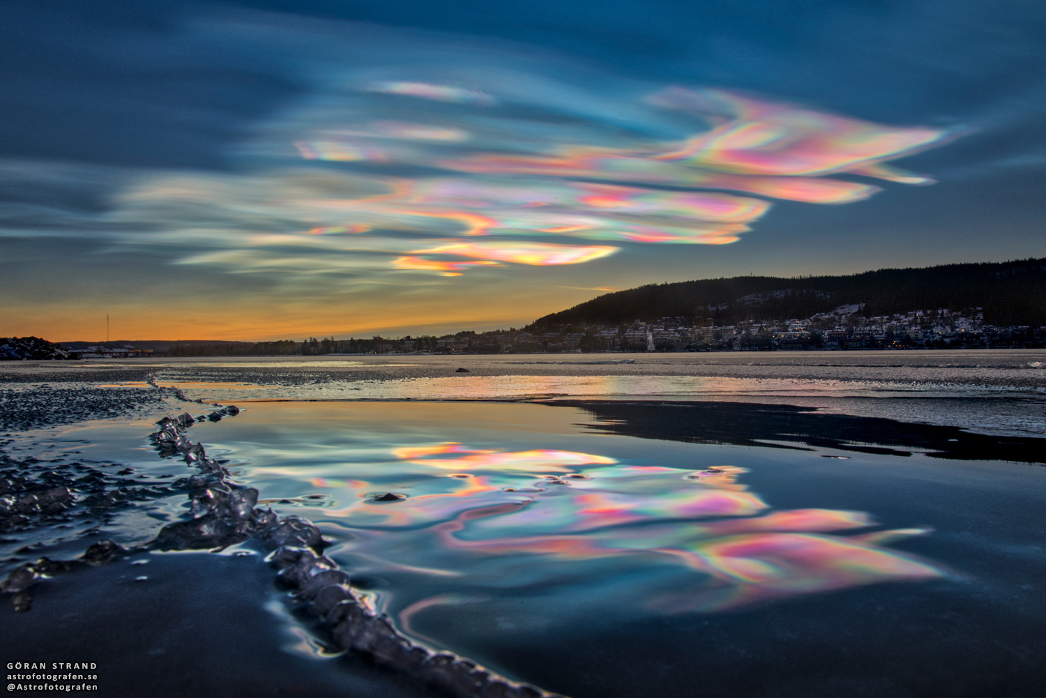 IridescentClouds_Strand_1500.jpg