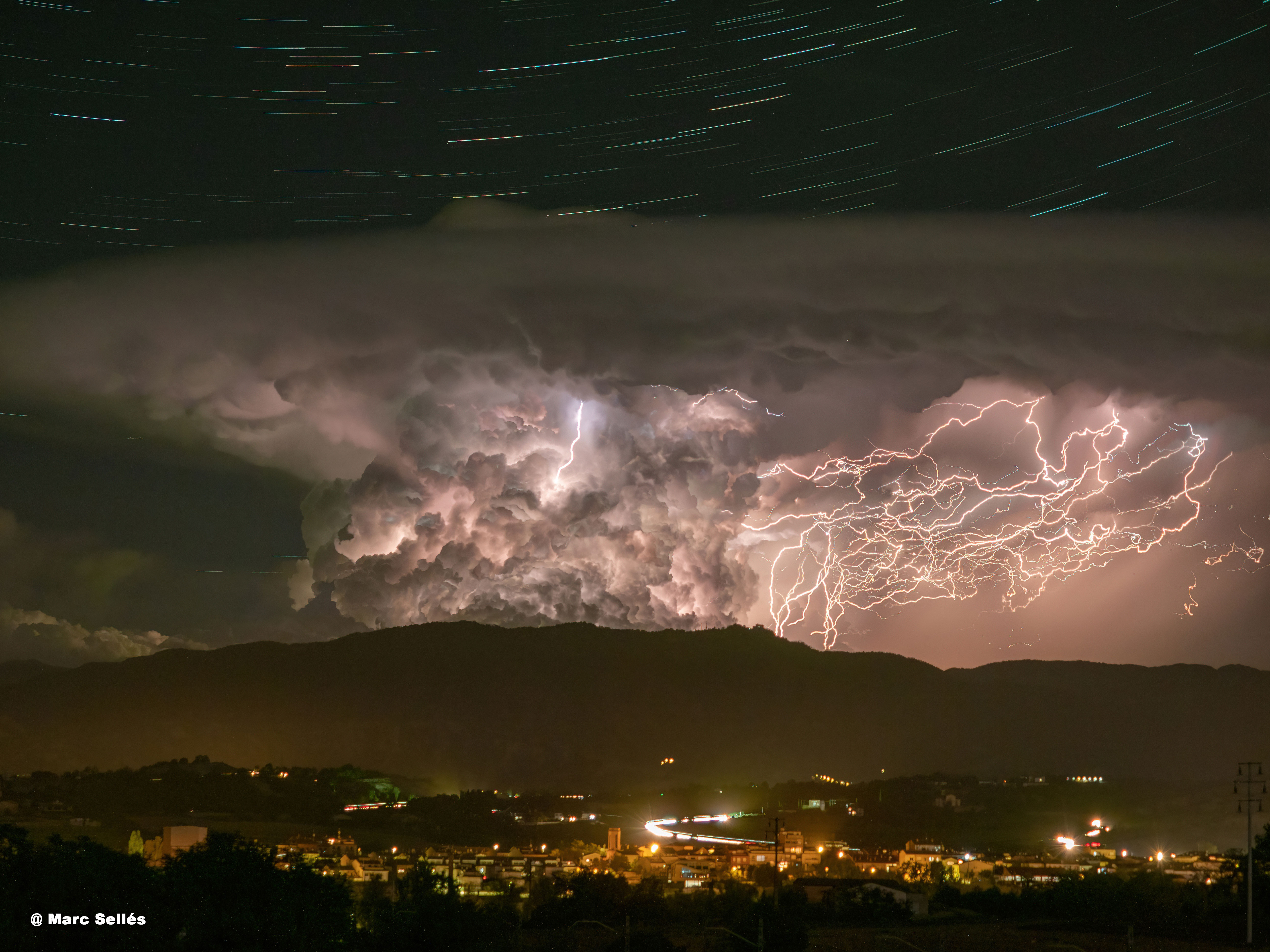 LightningStarTrails_Llimos_5184.jpg