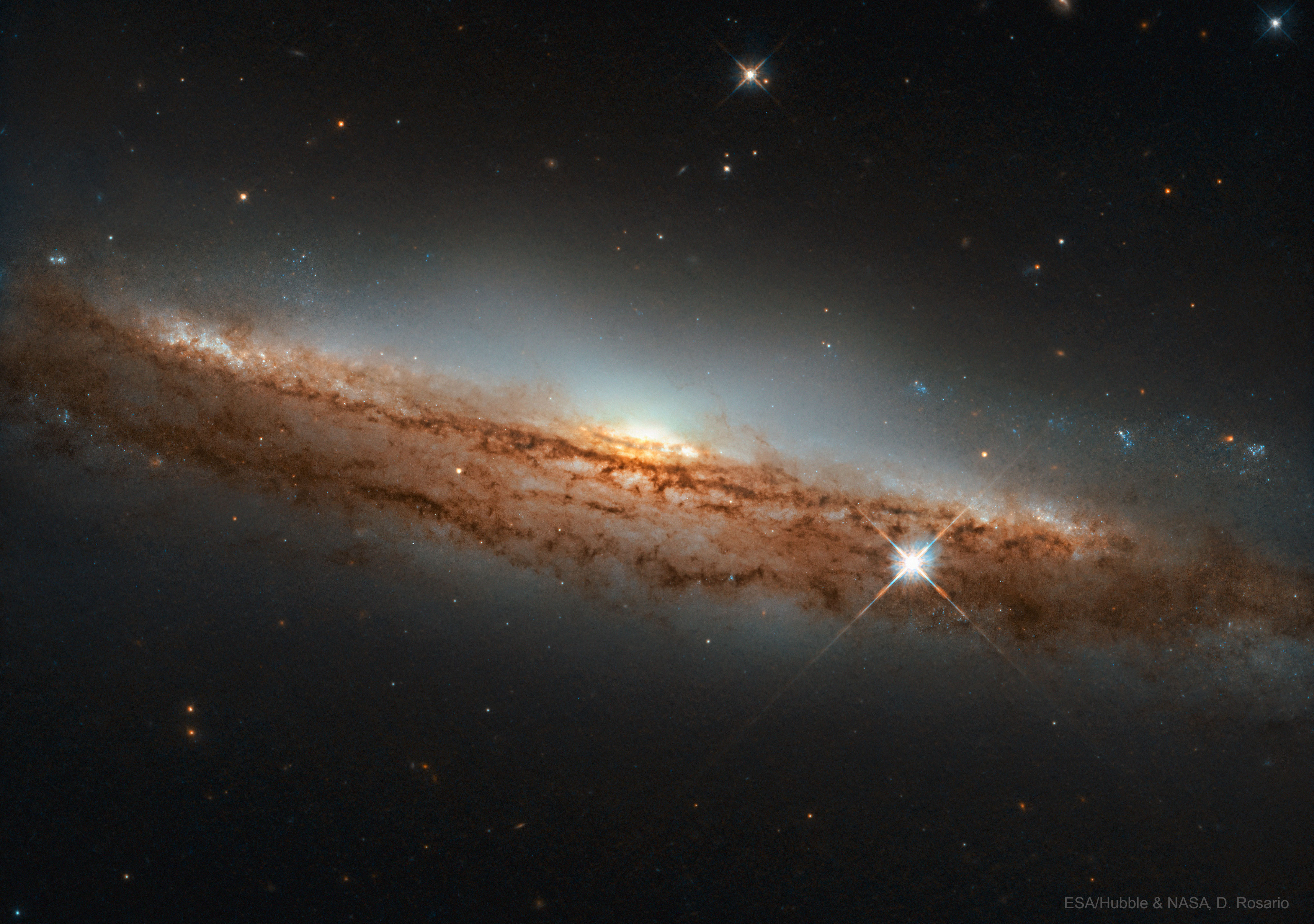 NGC3717_Hubble_4079.jpg