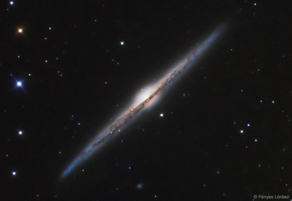 ngc4565_lorand_960.jpg